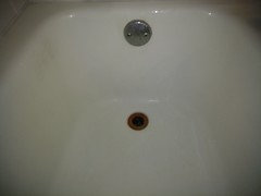 Bleach Stains On Bathtub, Why Does Bleach Turn My Bathtub Brown