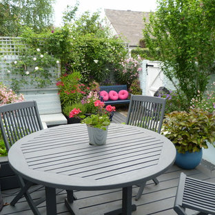 Contemporary Decked Garden