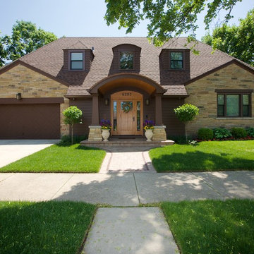 Arched Center Dormer Inspires Welcoming Arrival