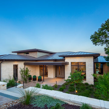 A little bit of LA in the Hill Country