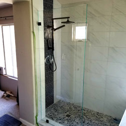 Buenaventura, Orange County - Shower Doors