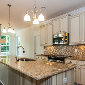 Governor’s Pointe – ONE HOME REMAINING!