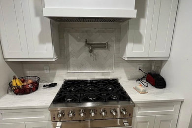 Kitchen photo in New Orleans