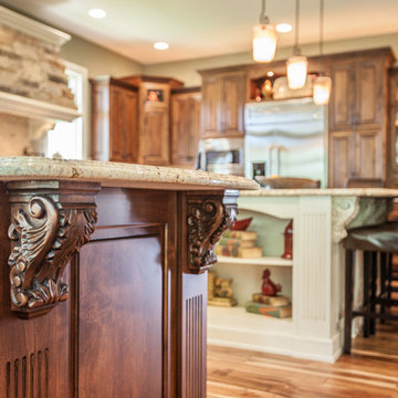 Mount Pleasant, Iowa - Traditional Kitchen
