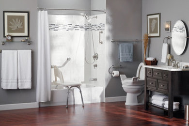 Example of a classic bathroom design in Omaha