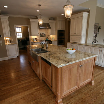 Kitchen T