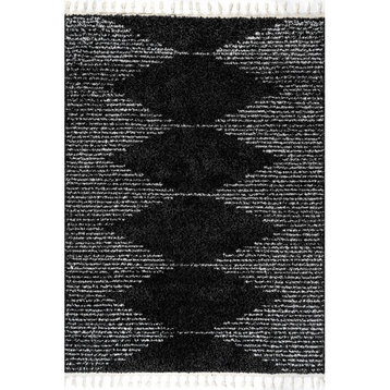 nuLOOM Bria Moroccan Diamond Tassel Shag Striped Area Rug, Black 6' 7"x9'
