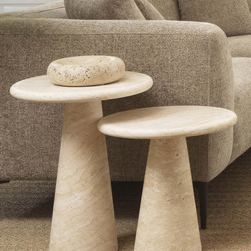Timeless Comfort in Organic Curves • Curated Room 01