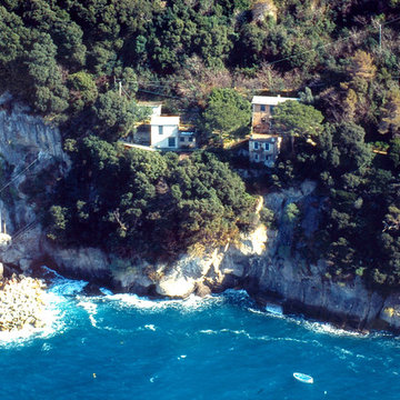 Restauro di antico casetto di pesca a picco sul mare (monte di Portofino)