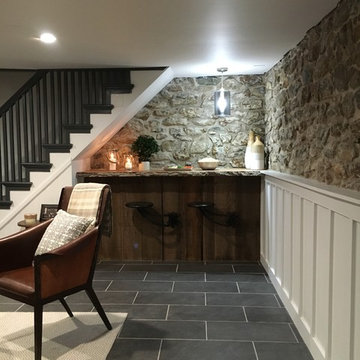 1600s Basement Lounge