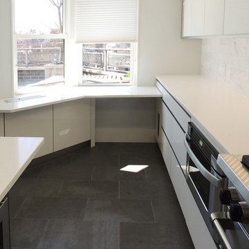 Multi-Tasking Kitchen in Award Winning Contemporary Penthouse