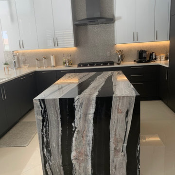 Finger Design Custom Kitchen Cabinetry