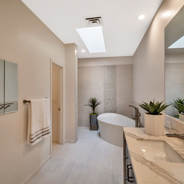 Contemporary Master Bathroom (Gilbert, AZ)