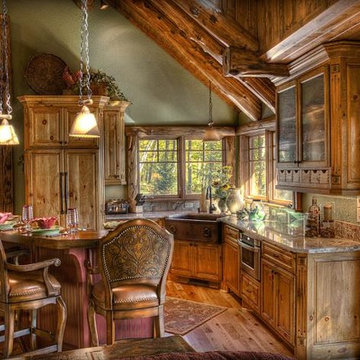 Sylvan Lake Guest Lodge