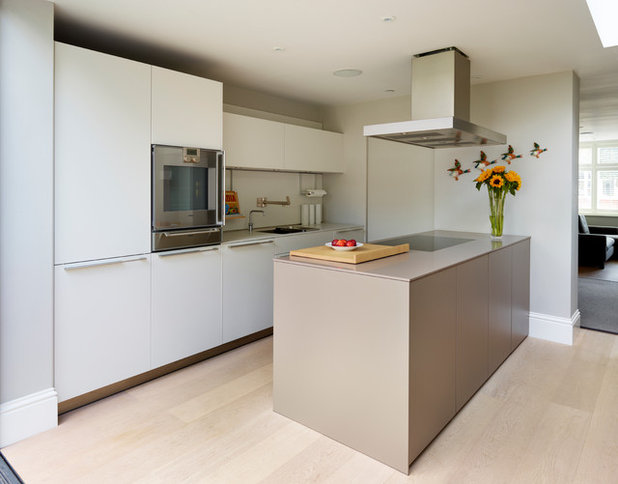 Contemporary Kitchen by bulthaup by Kitchen Architecture