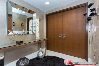 Entryway photo in Miami