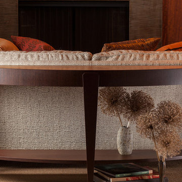 Tusk Demi-lune Console