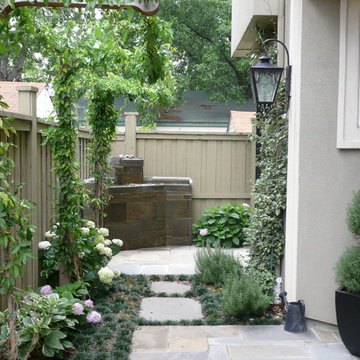 Modern Side Yard and Fountain