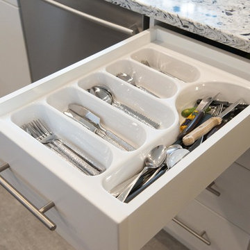 Built-in Cutlery Drawer