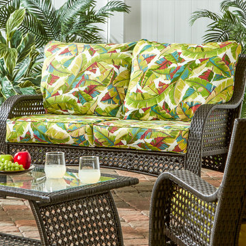 Wicker Woven Lounge Loveseat with Palm Leaf Pattern Cushions