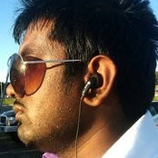 Tharsshan Manuels foto
