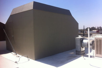 Sound barrier walls