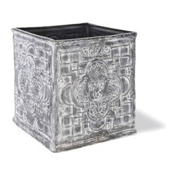 Faux lead planters - Products
