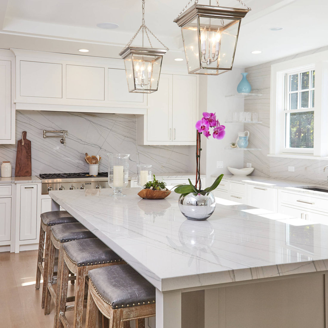 White Quartzite Kitchen