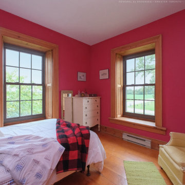 Charming Farmhouse with New Windows - Renewal by Andersen Ontario