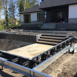 Multi-level Paverdeck Pool - Landscaping Stones And Pavers