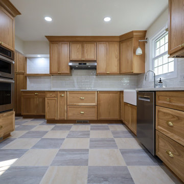 From Ordinary to Extraordinary: White Oak & Quartz Kitchen Renovation