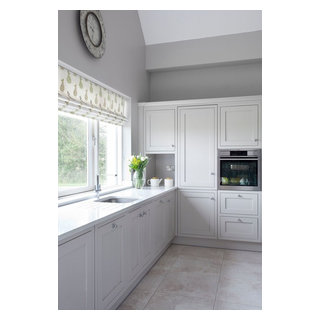 Mrs Stapleton - Contemporary - Other - by Savvy Kitchens | Houzz IE