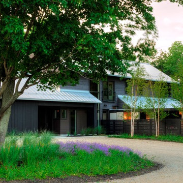 old mail rd goes contemporary