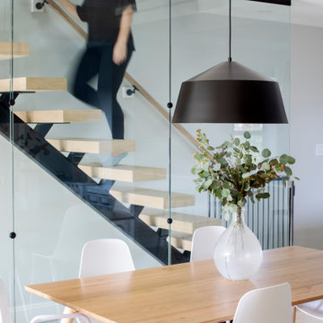 Main + 25th - Staircase