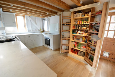 This is an example of a classic kitchen in Sussex.