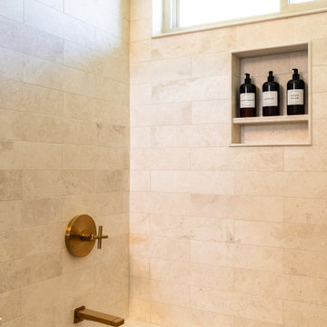 Hampton Court Garden Guest Bathroom