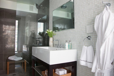 Inspiration for a contemporary bathroom remodel in Philadelphia