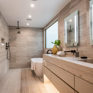 Badezimmer mit integriertem Waschbecken und Doppelwaschbecken Ideen