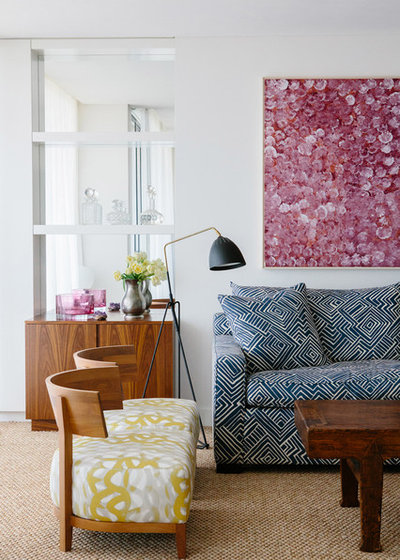Contemporary Living Room by arentpyke.com