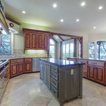 8013 Crown Terrace Boerne, TX 78015