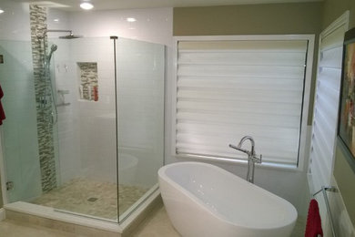 Bathroom - modern bathroom idea in Tampa