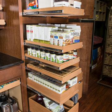 Pull Out Shelves for the Entire Kitchen