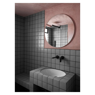 Window Seat House - Contemporary - Bathr...