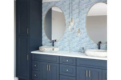 Foto de cuarto de baño actual con armarios con paneles con relieve y puertas de armario azules