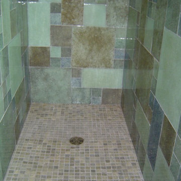 Satellite studio kitchen/bath