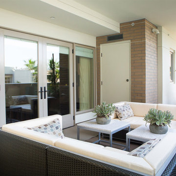Contemporary Pasadena Condo Patio