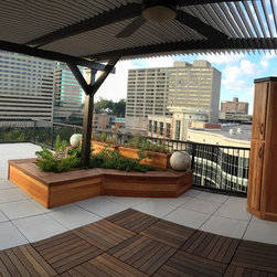 Lexington Highrise Condo - Deck Tiles And Planks