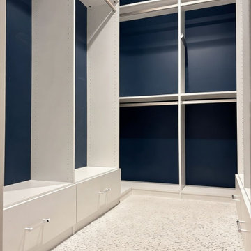 Base Cabinetry with Integrated Drawer Storage