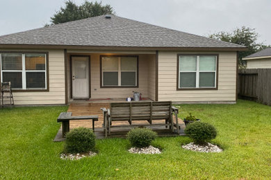 Exterior home idea in Other