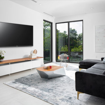 2425 Residence